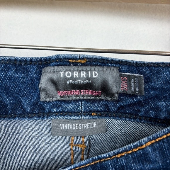 Torrid Boyfriend Straight Vintage Stretch Jeans Sz 20 Ex-Short - Picture 5 of 7